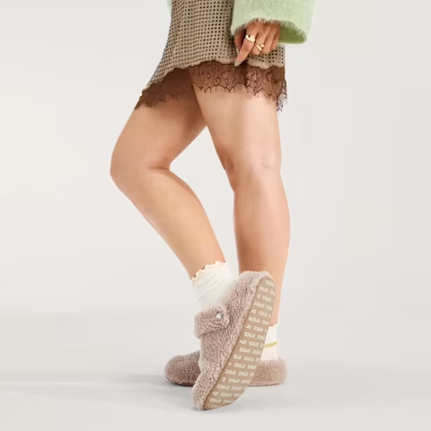 Adult Classic Cozzzy Slippers, Fuzzy Slippers