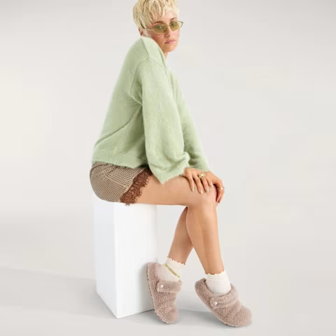 Adult Classic Cozzzy Slippers, Fuzzy Slippers
